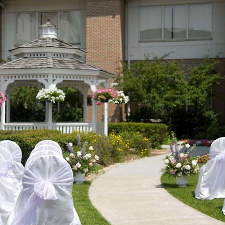 Hilton Garden Inn Saint Charles Exterior photo