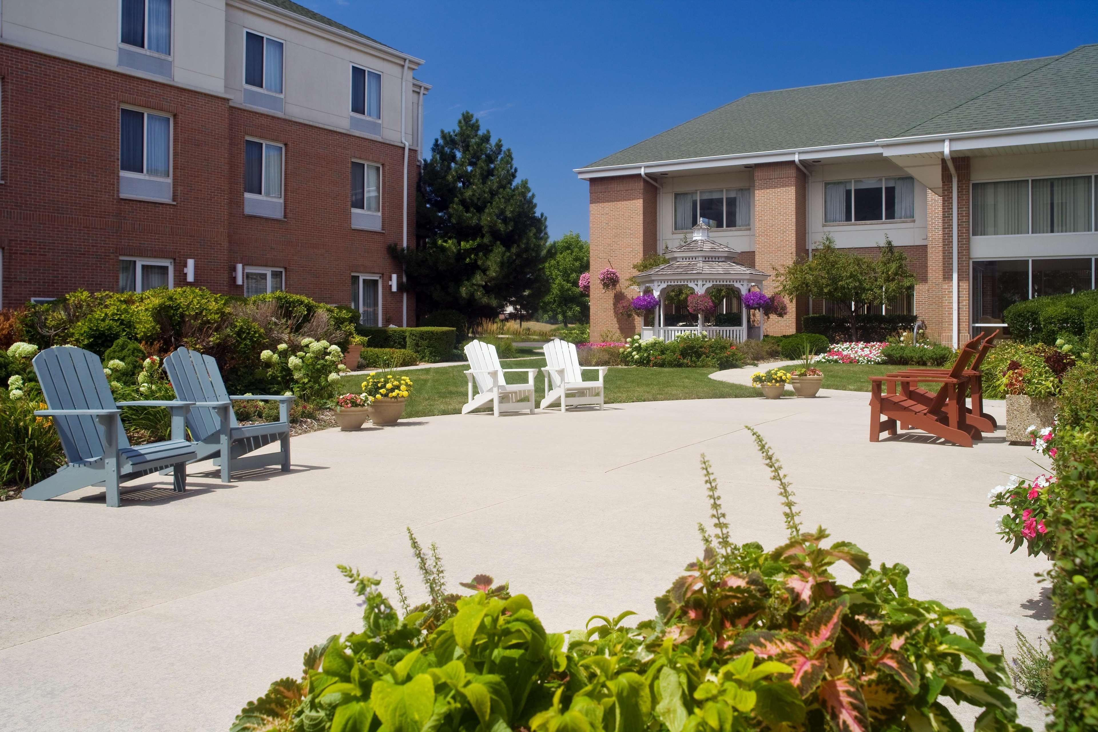 Hilton Garden Inn Saint Charles Exterior photo