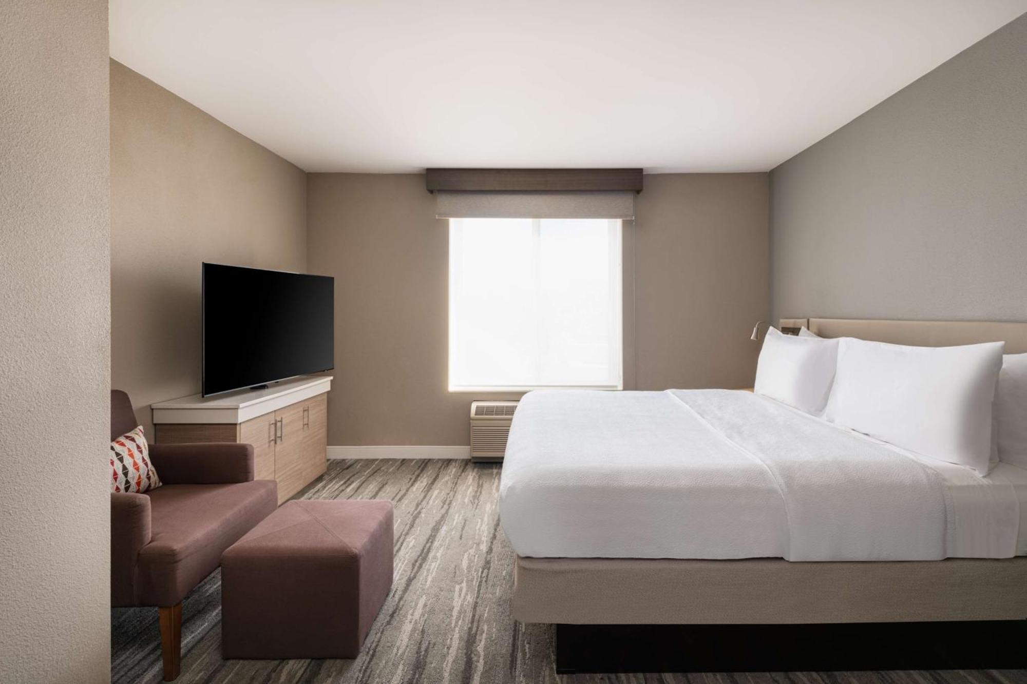 Hilton Garden Inn Saint Charles Exterior photo