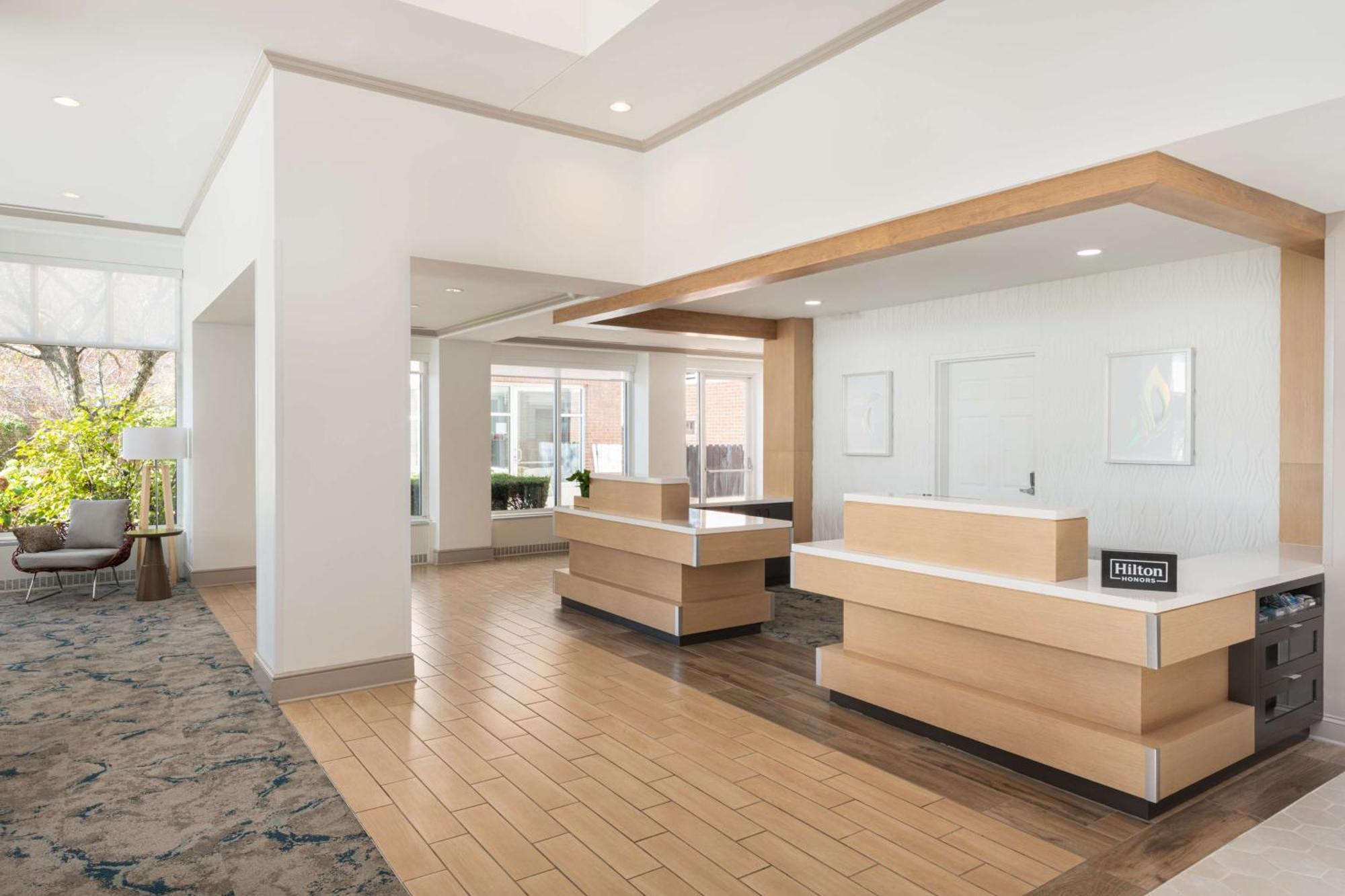 Hilton Garden Inn Saint Charles Exterior photo