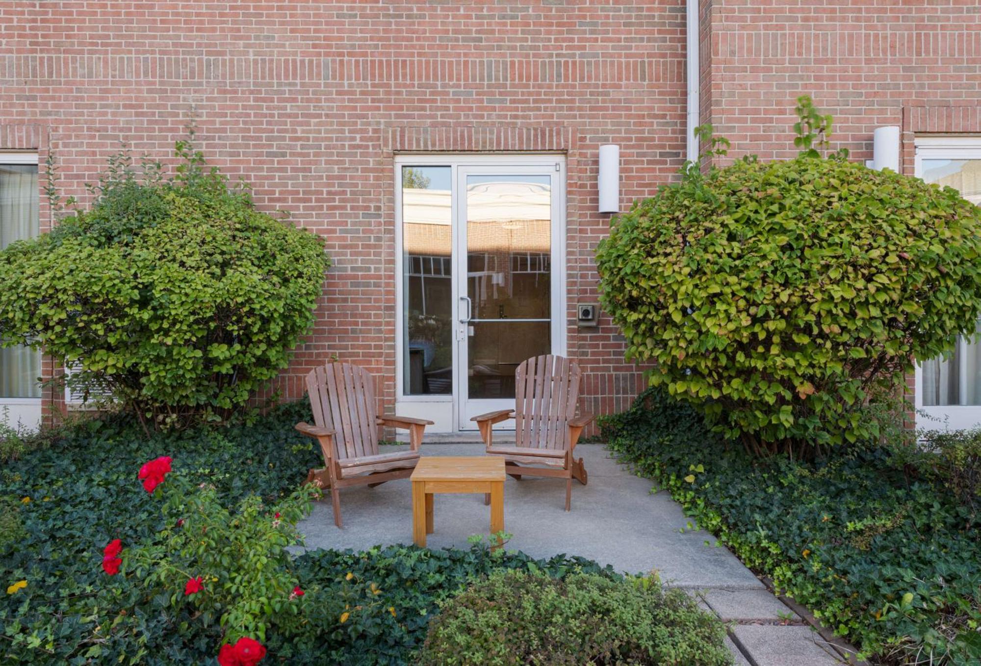 Hilton Garden Inn Saint Charles Exterior photo